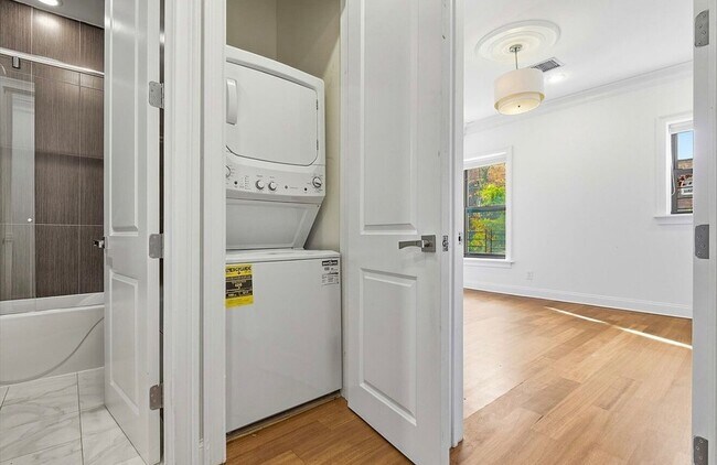 Building Photo - 312 W 138th St