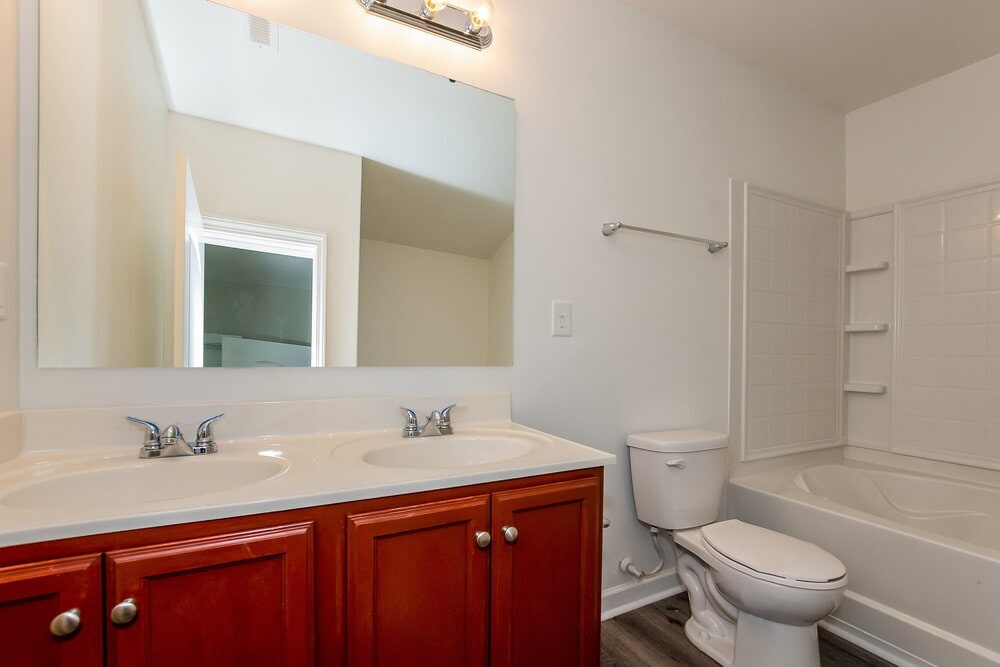 Building Photo - 913 Cassidy Dr