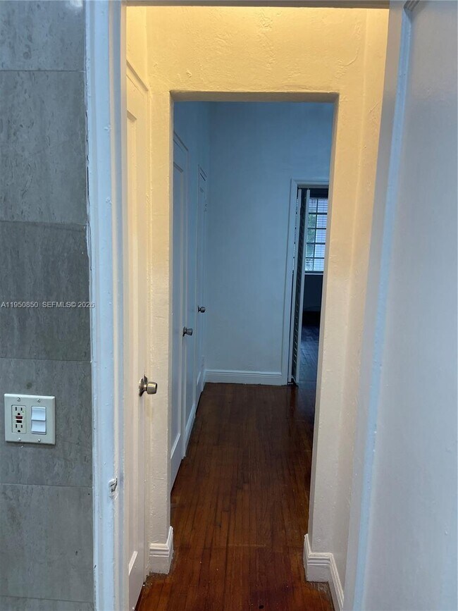 Building Photo - 901 Pennsylvania Ave