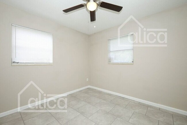 Building Photo - 2242 Willie Mays Pkwy
