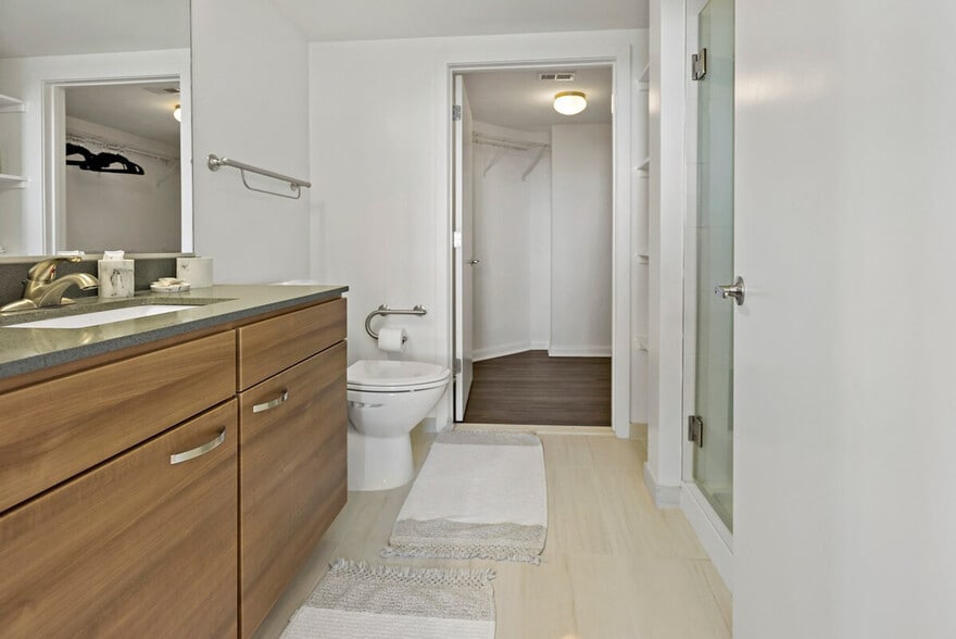 Building Photo - 1751 Pinnacle Dr