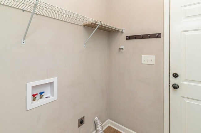 Building Photo - 103 Calabash Ct