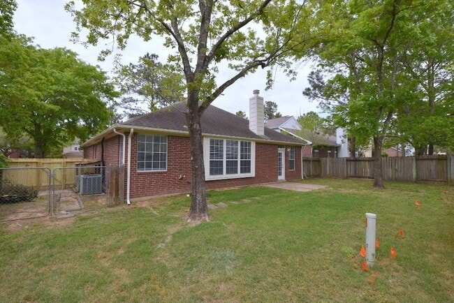 Building Photo - 20415 Lonestar Oak St