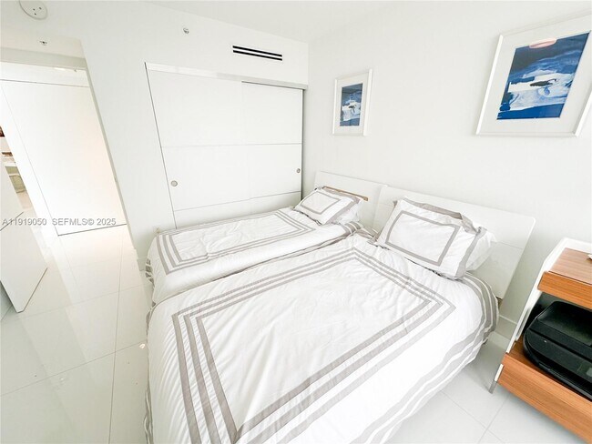 Building Photo - 6301 Collins Ave