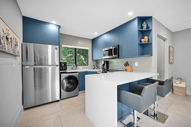 Building Photo - 145 NE 49th St