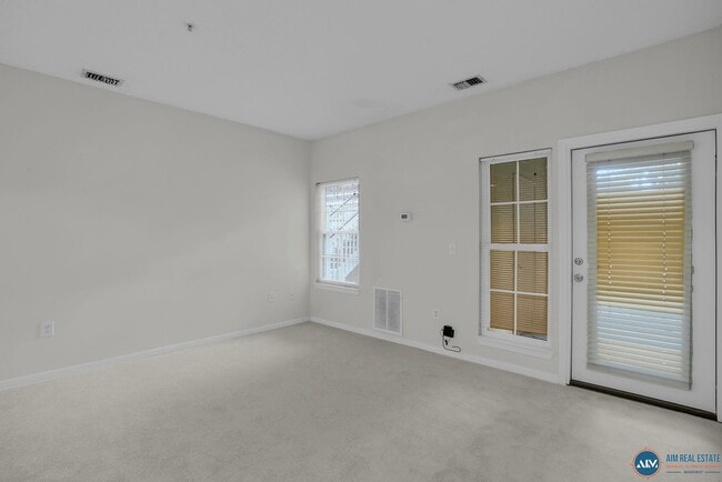 Building Photo - NEW YEARS SPECIALS - MOVE TO HHI