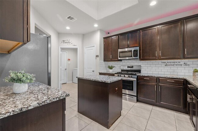 Building Photo - 18214 Banfield Summit Ct