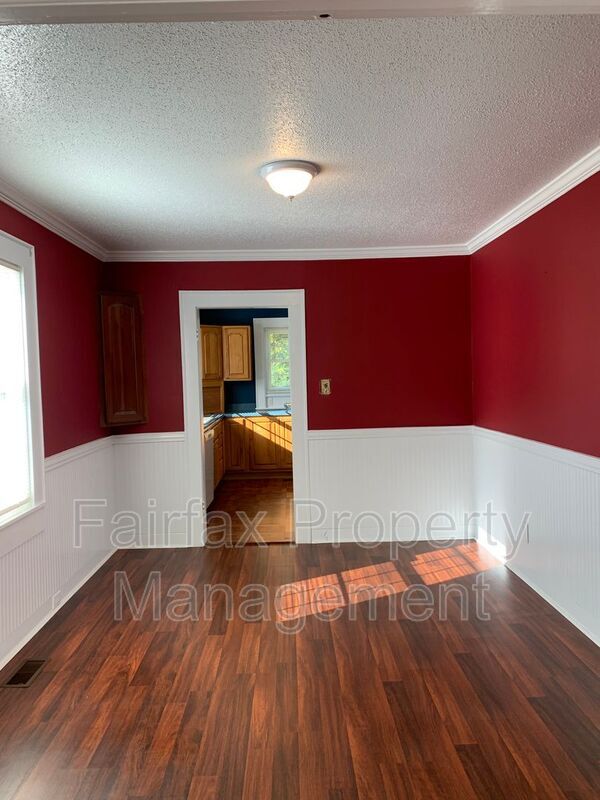 Building Photo - 315 Georgia Ave