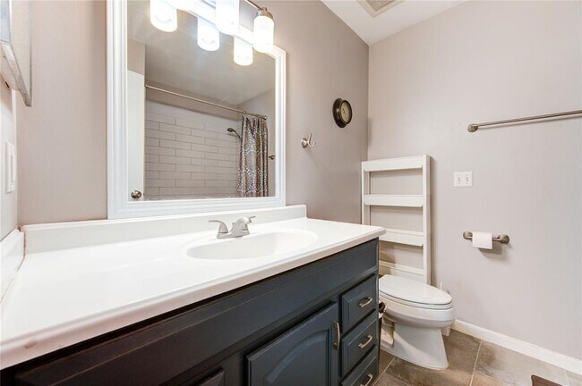 Building Photo - 1602 Prairie Grove Dr