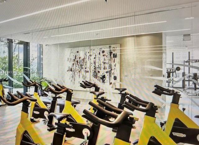 Building Photo - 480 NE 31st St