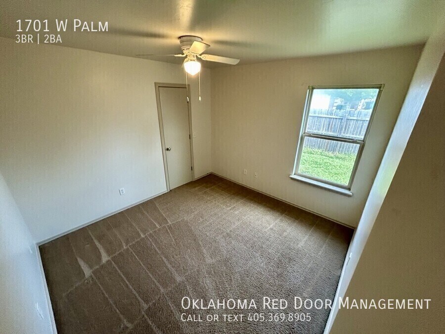Building Photo - 1701 W Palm-