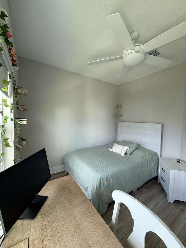 Building Photo - 11023 Cosmic Wy