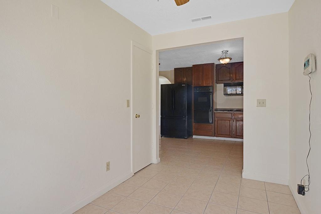 Building Photo - 1285 Boa Vista Dr