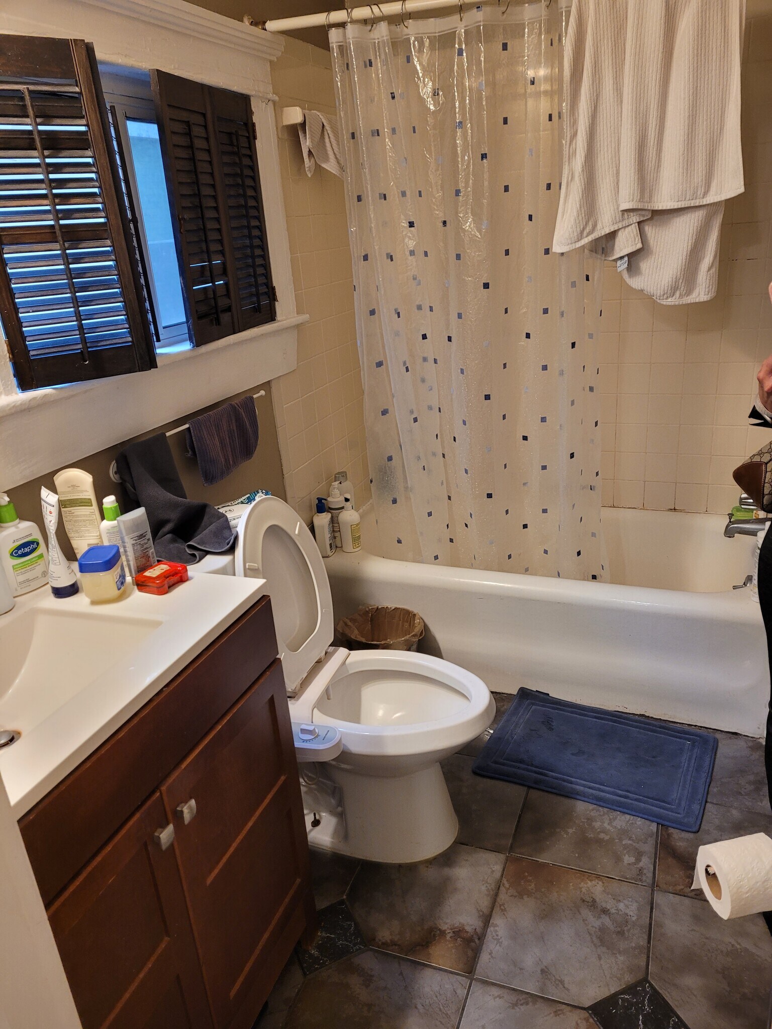 Building Photo - 965 Myrtle St NE