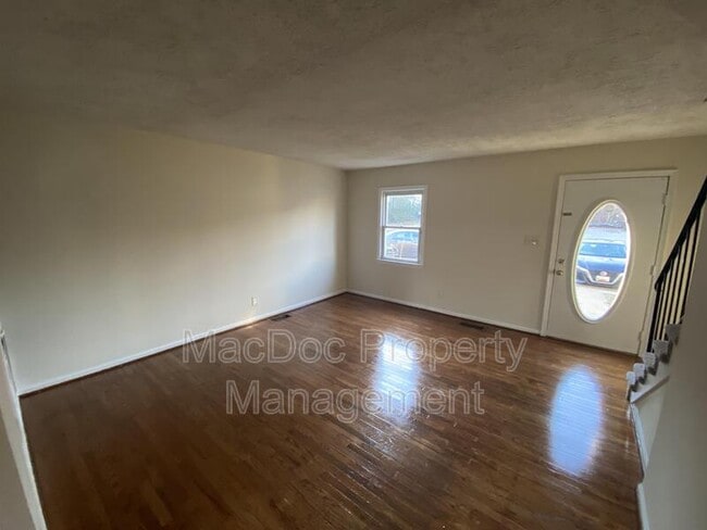 Building Photo - 24 Bentley Ct