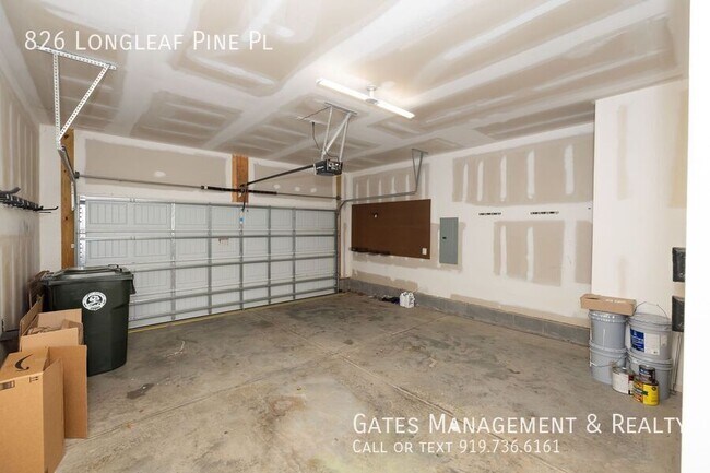 Building Photo - 826 Longleaf Pine Pl