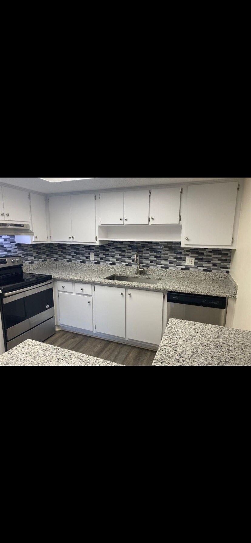 Building Photo - 6777 Winkler Rd