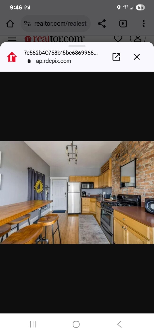 Building Photo - 395 Oregon St