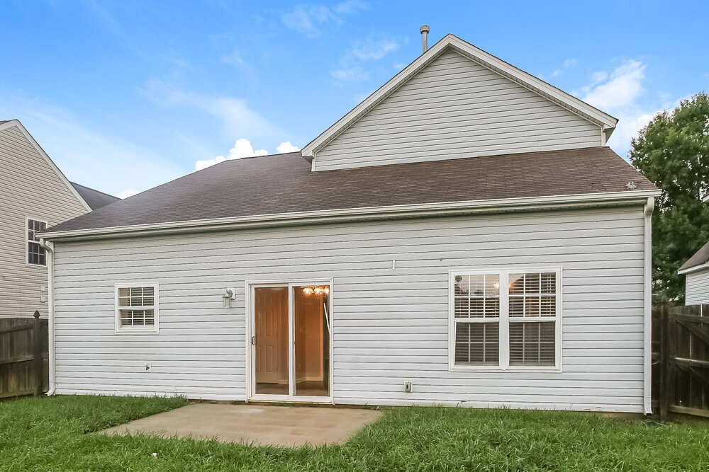 Building Photo - 7124 Fox Point Dr