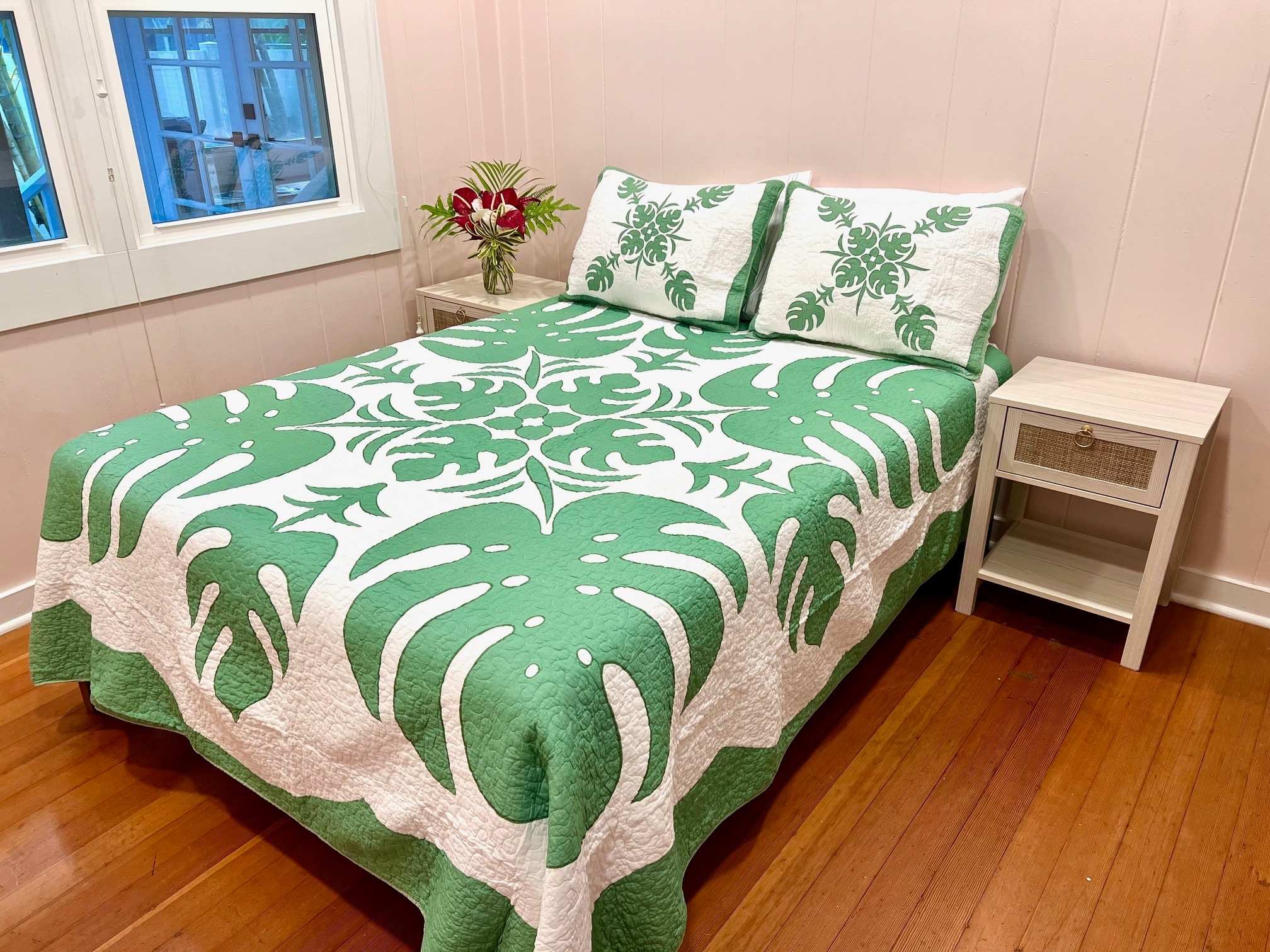 3rd bedroom with full size bed - 156 N Kalaheo Ave