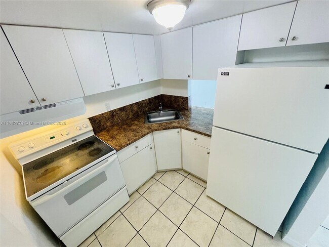 Primary Photo - 801 NW 47th Ave