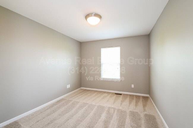 Building Photo - 404 N Sarah St