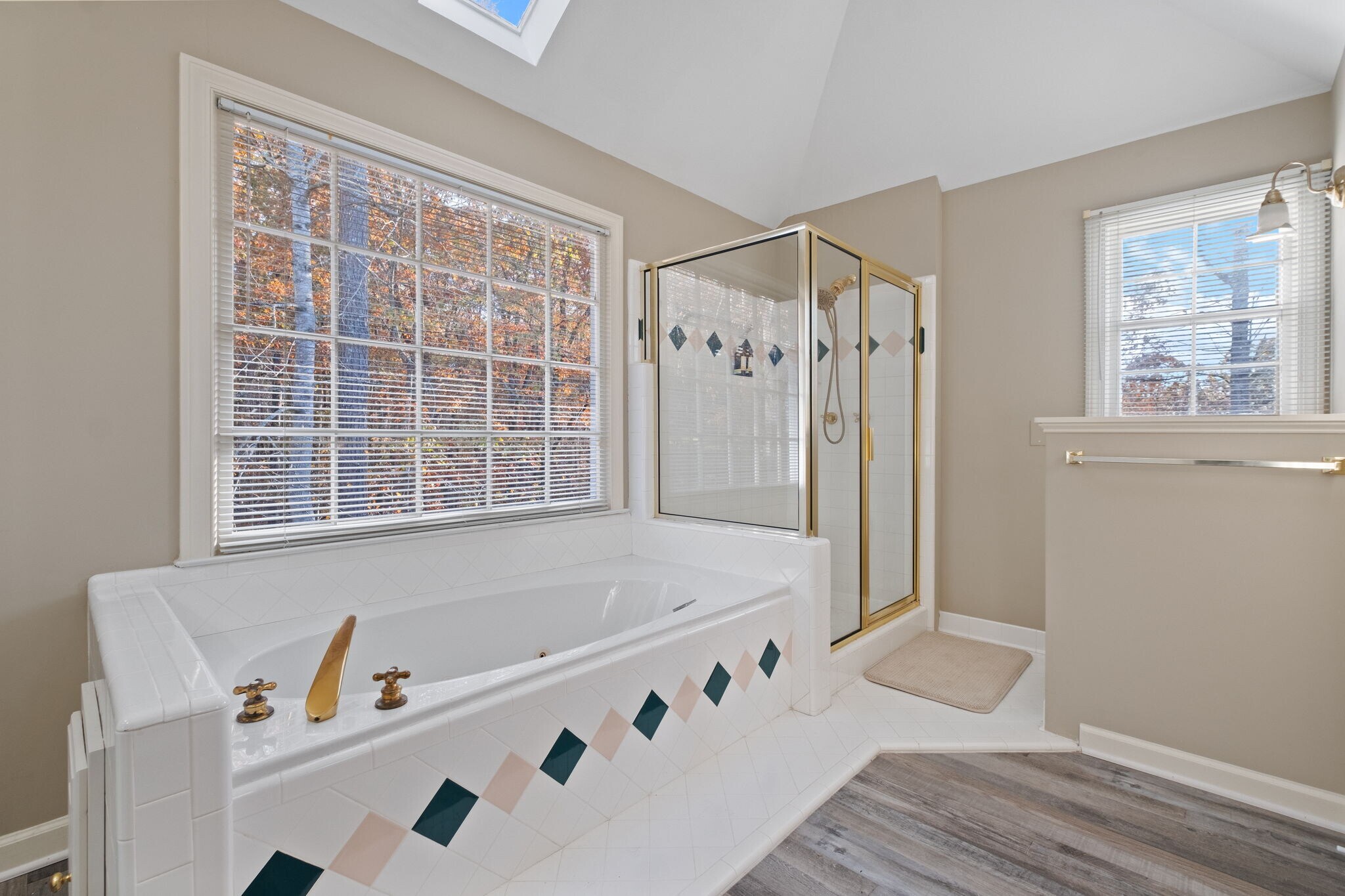 Building Photo - 2293 Camden Dr SW