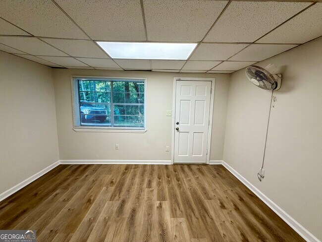Building Photo - 1329 Watts Rd