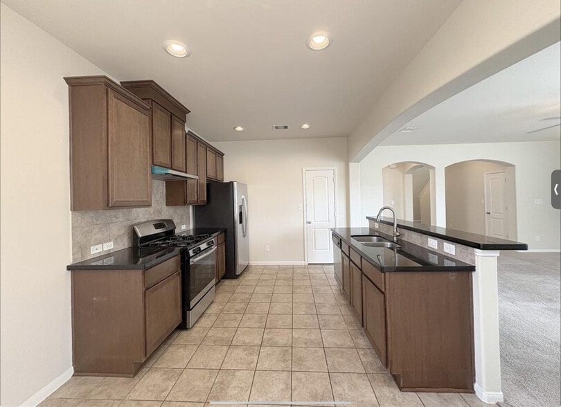 Building Photo - 14239 Oro Valley Dr