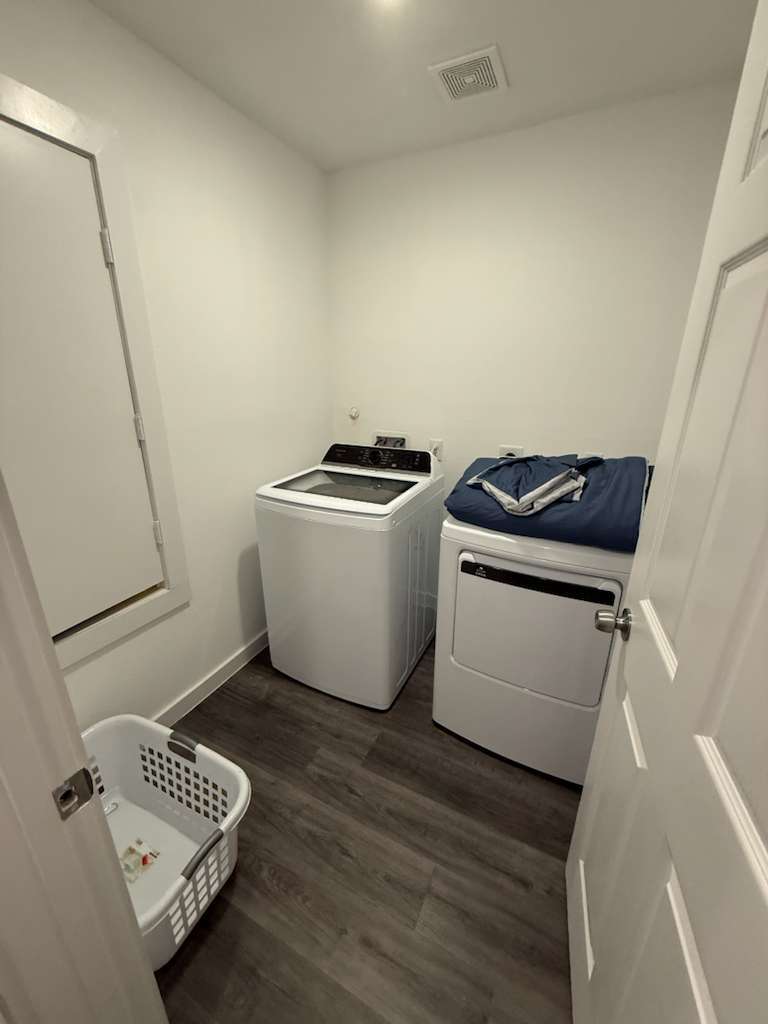 Building Photo - 5616 Hollow Pines Dr