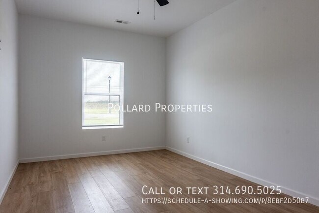 Building Photo - 802 Parkview Dr