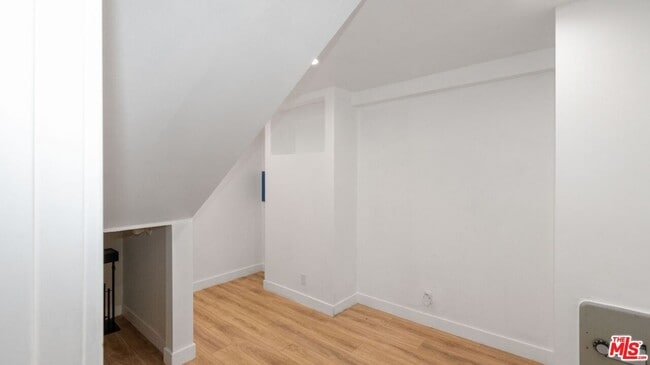 Building Photo - 5035 Escobedo Dr