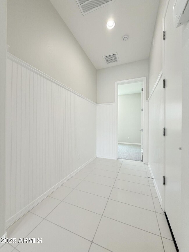 Building Photo - 3780 E Rakestraw Ln