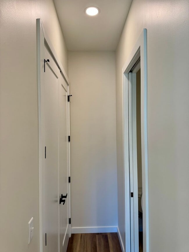 Building Photo - 1857 Zeta Way