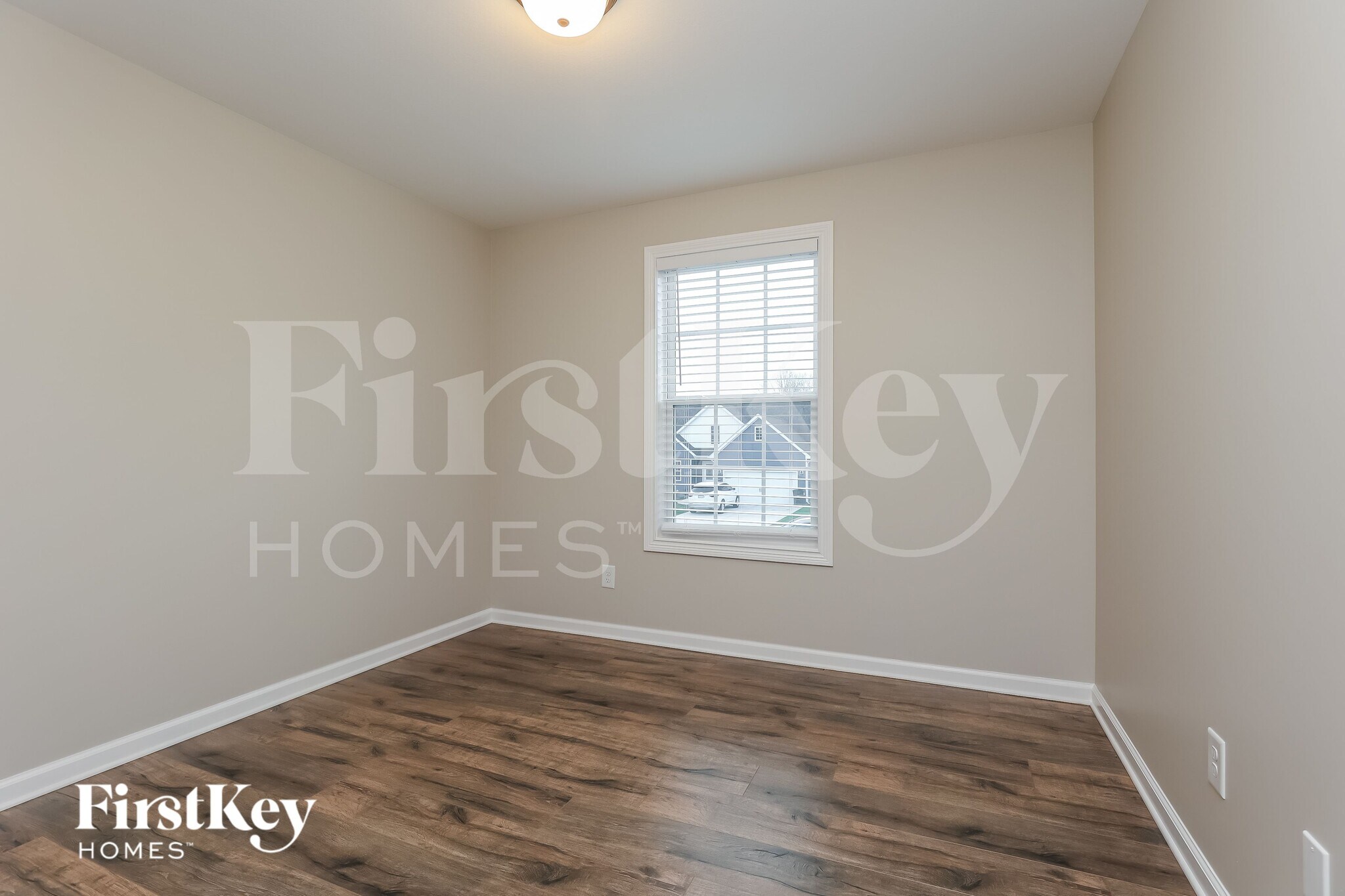 Building Photo - 500 Woodtrace Dr