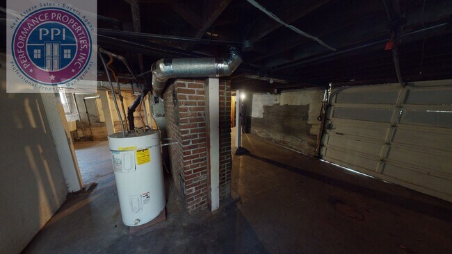 Building Photo - First Addition - Craftsman Style, Across From George Roger's Park