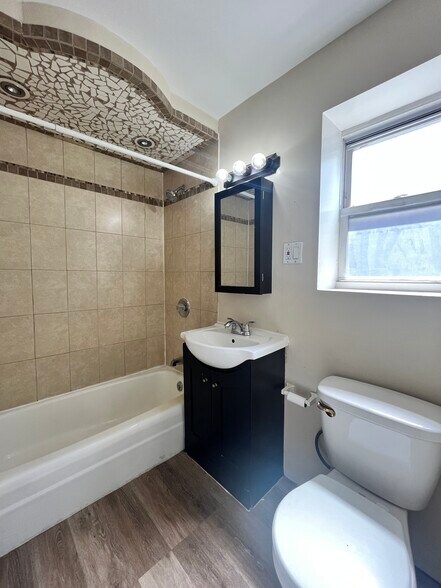 184 Fairview Ave 3 - 186 Fairview Ave