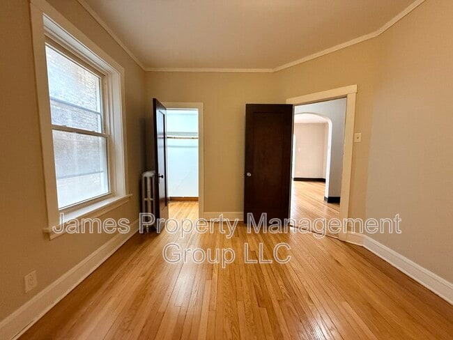 Building Photo - 2736 W Giddings St