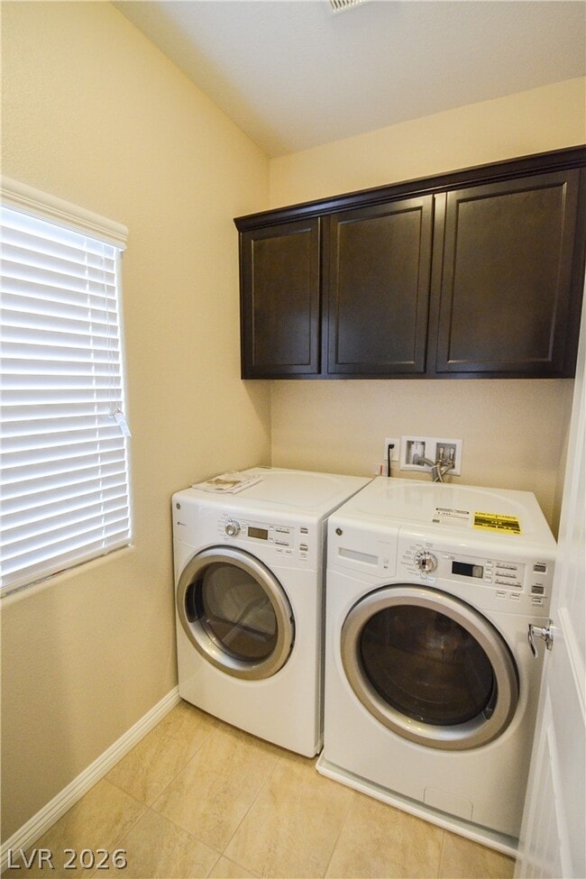 Building Photo - 9422 Sand Tiger Ave