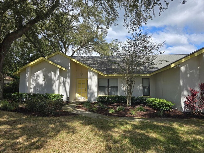 Building Photo - Be Home for the Holidays!