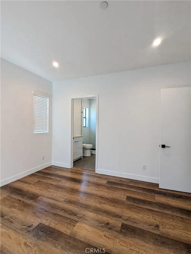 Building Photo - 11141 Strathern St