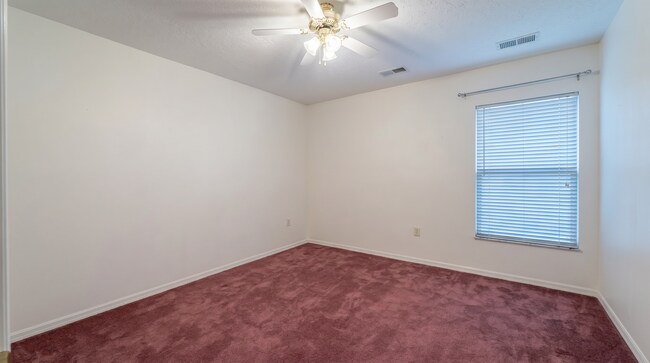 Building Photo - 1022 Foster Rd