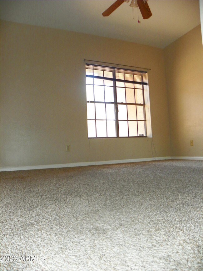 Building Photo - 7672 E Windrose Dr
