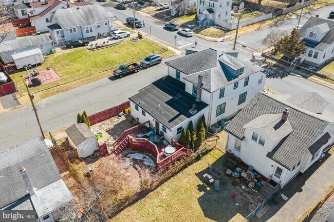 Building Photo - 100 Homecrest Ave