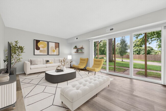 Building Photo - 2705 Center St