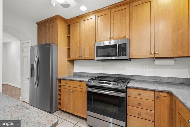 Building Photo - 5222 Duvall Dr