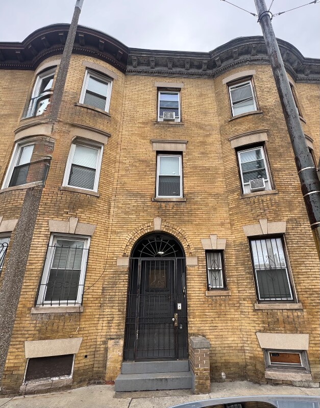 Building Photo - 20 S Huntington Ave