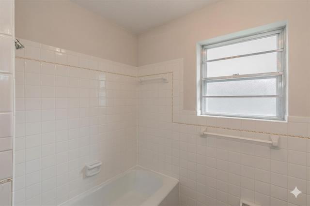 Building Photo - 6248 Trail Lake Dr