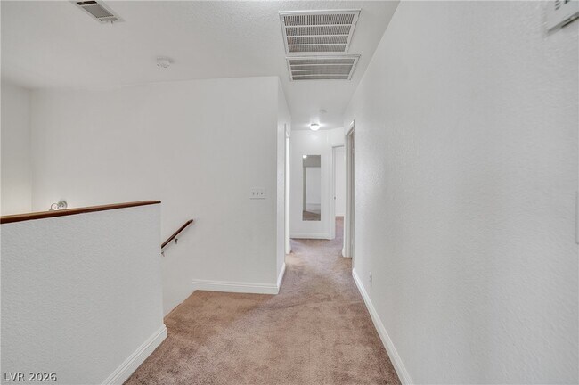 Building Photo - 2304 Chatfield Dr
