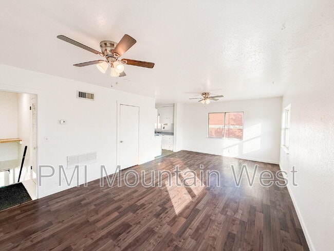 Building Photo - 9068 Main St